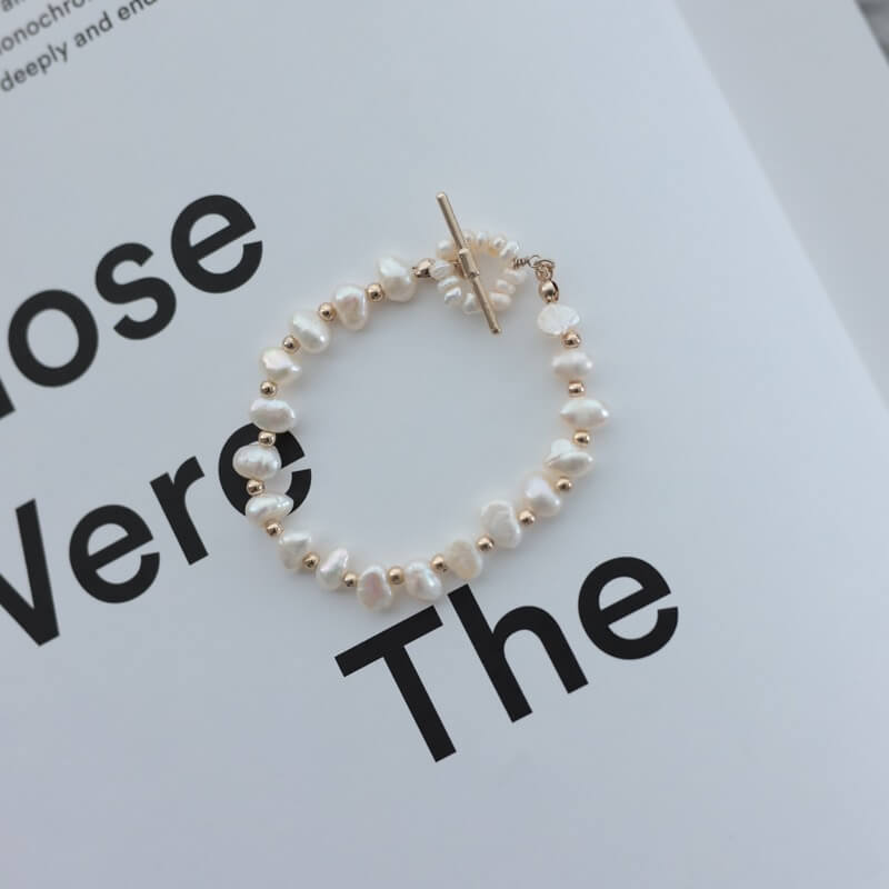 淡水パール✕ゴールドのマンテルブレスレット