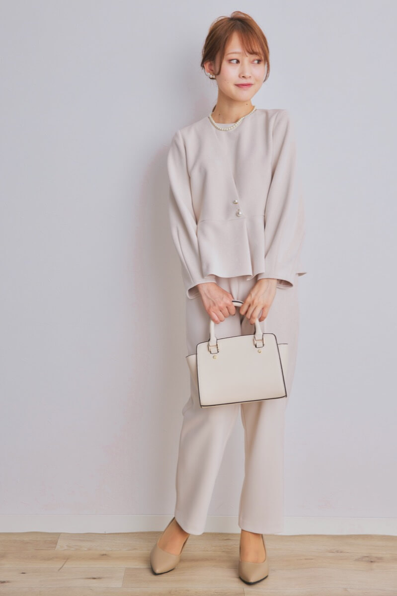 ベージュ kaeneセレモニースーツセット