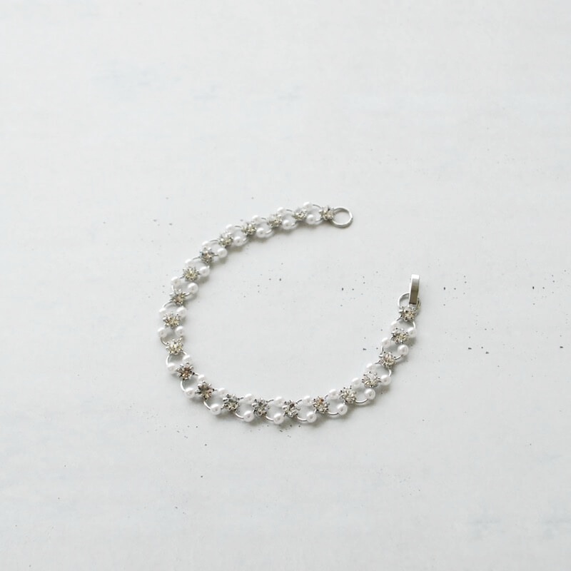 パールとストーンのチェーンブレスレット