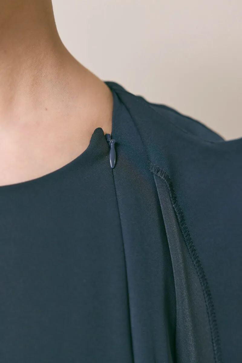 ネイビーのバックタックジャケットセットオールインワン