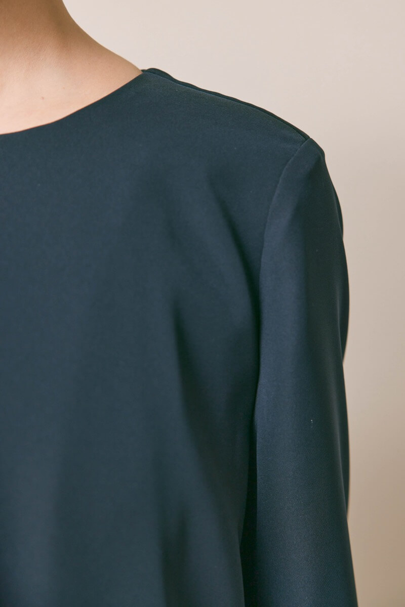 ネイビーのバックタックジャケットセットオールインワン