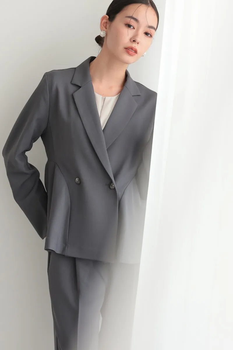 チャコールグレーのサイドフレアセレモニースーツセット