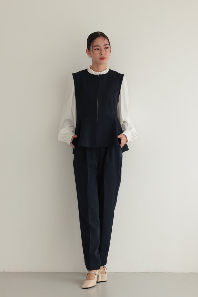 ネイビーのクルーネックジレセレモニーセット