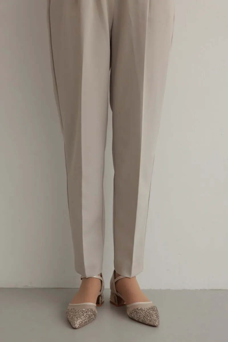 ベージュのクルーネックジレセレモニーセット