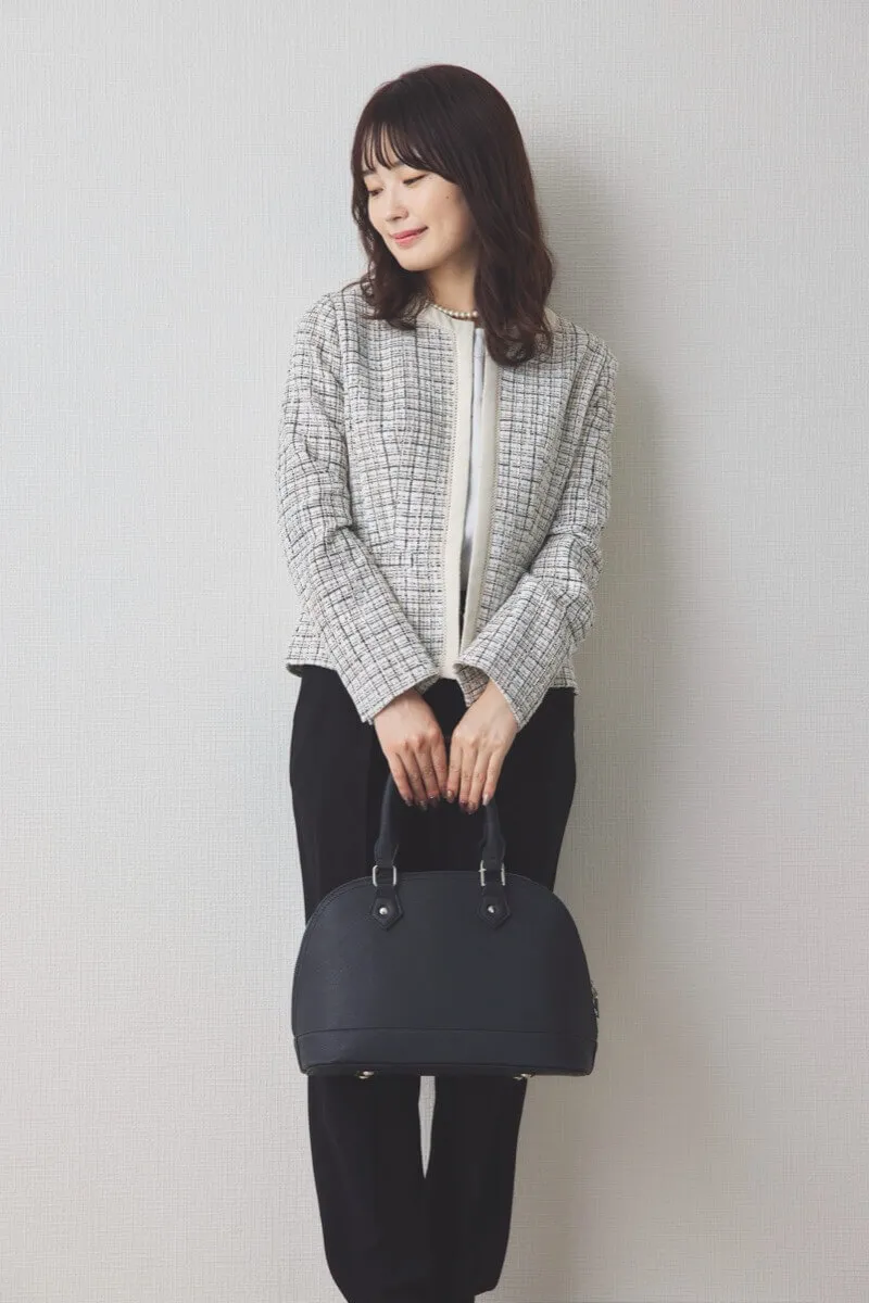 ホワイトのツイードコンビテーパードパンツセレモニースーツセット