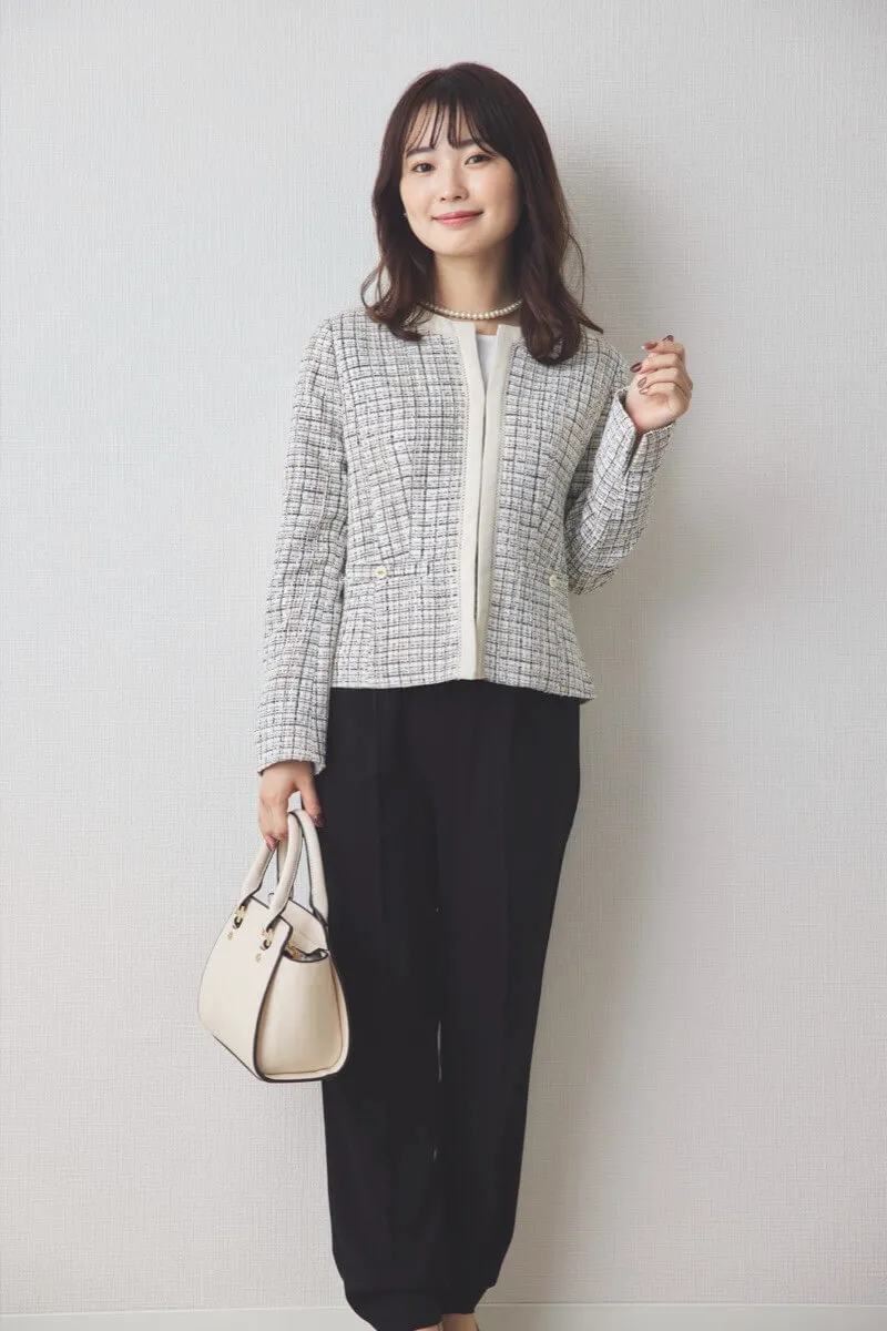 ホワイトのツイードコンビテーパードパンツセレモニースーツセット