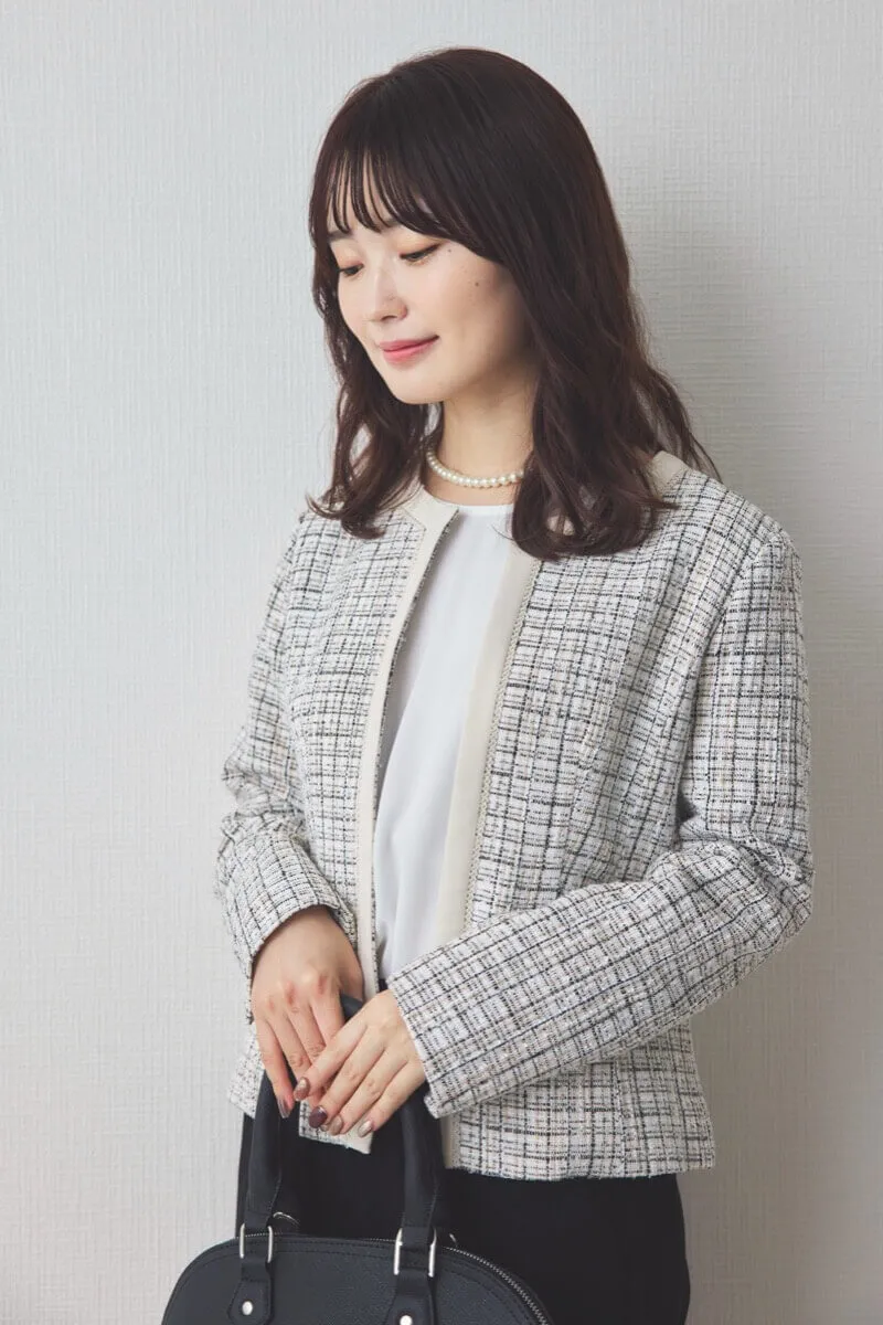 ホワイトのツイードコンビテーパードパンツセレモニースーツセット