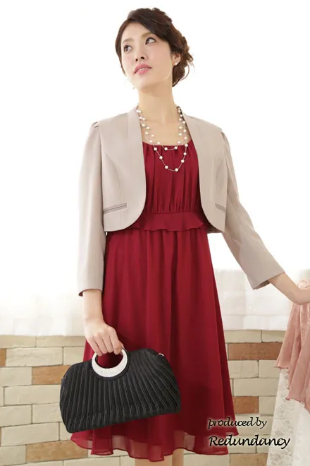 ワインレッドのハイウエスト切替フリルシフォンドレス