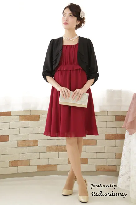 ワインレッドのハイウエスト切替フリルシフォンドレス