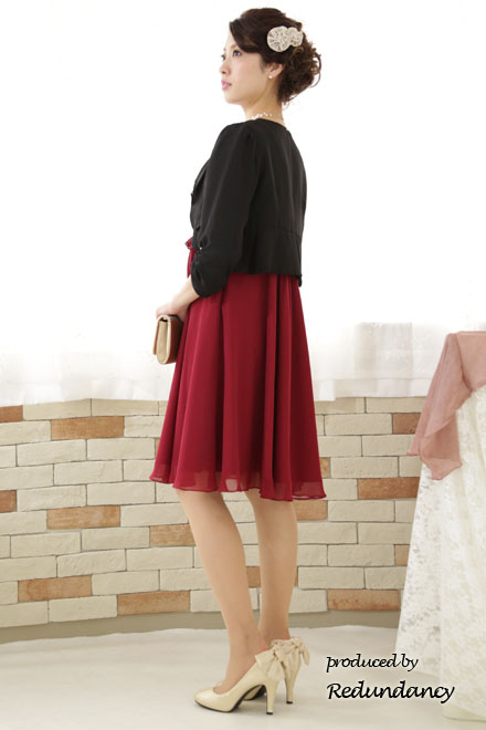 ワインレッドのハイウエスト切替フリルシフォンドレス