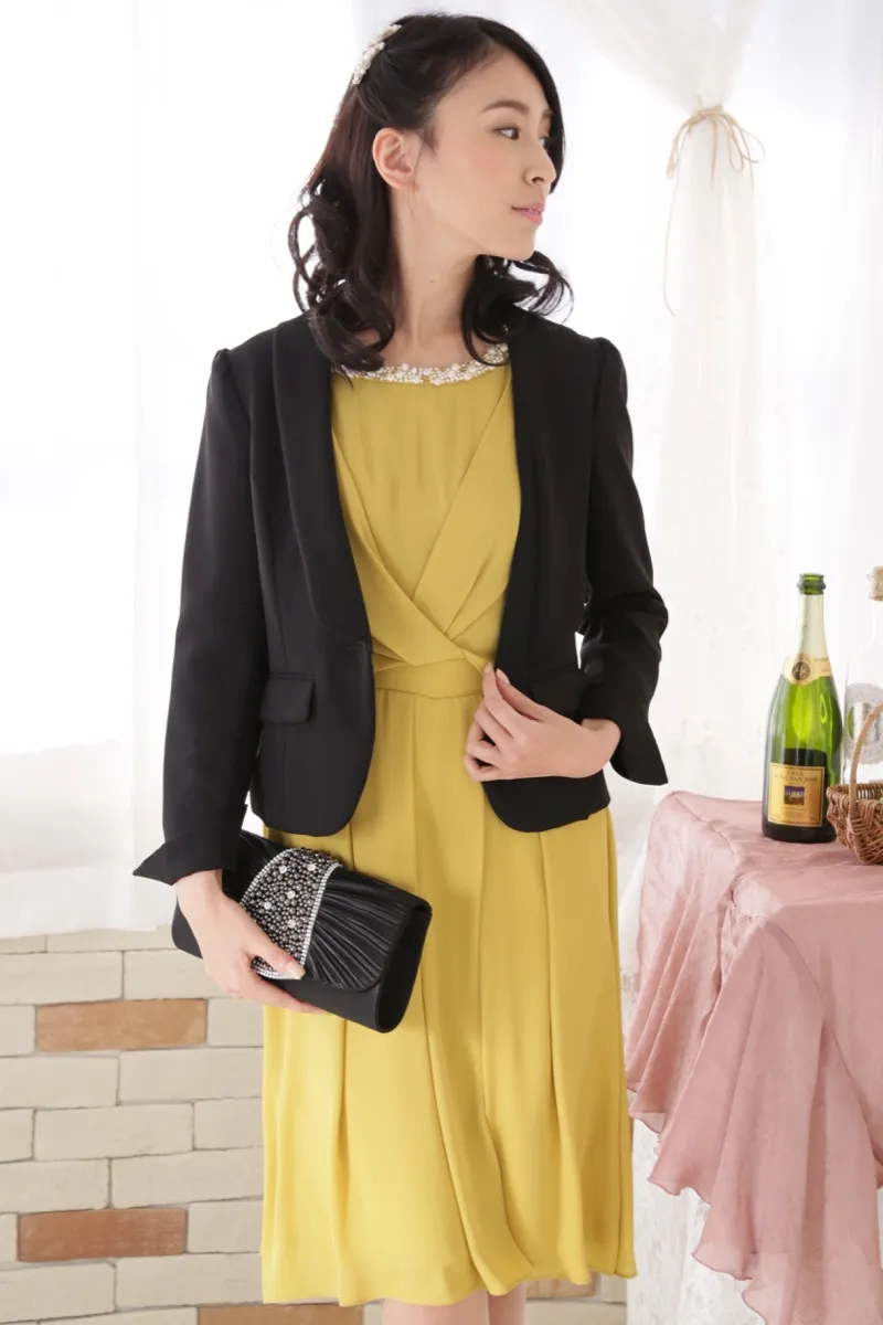 マスタードイエローのビジュー付きガウチョパンツドレス