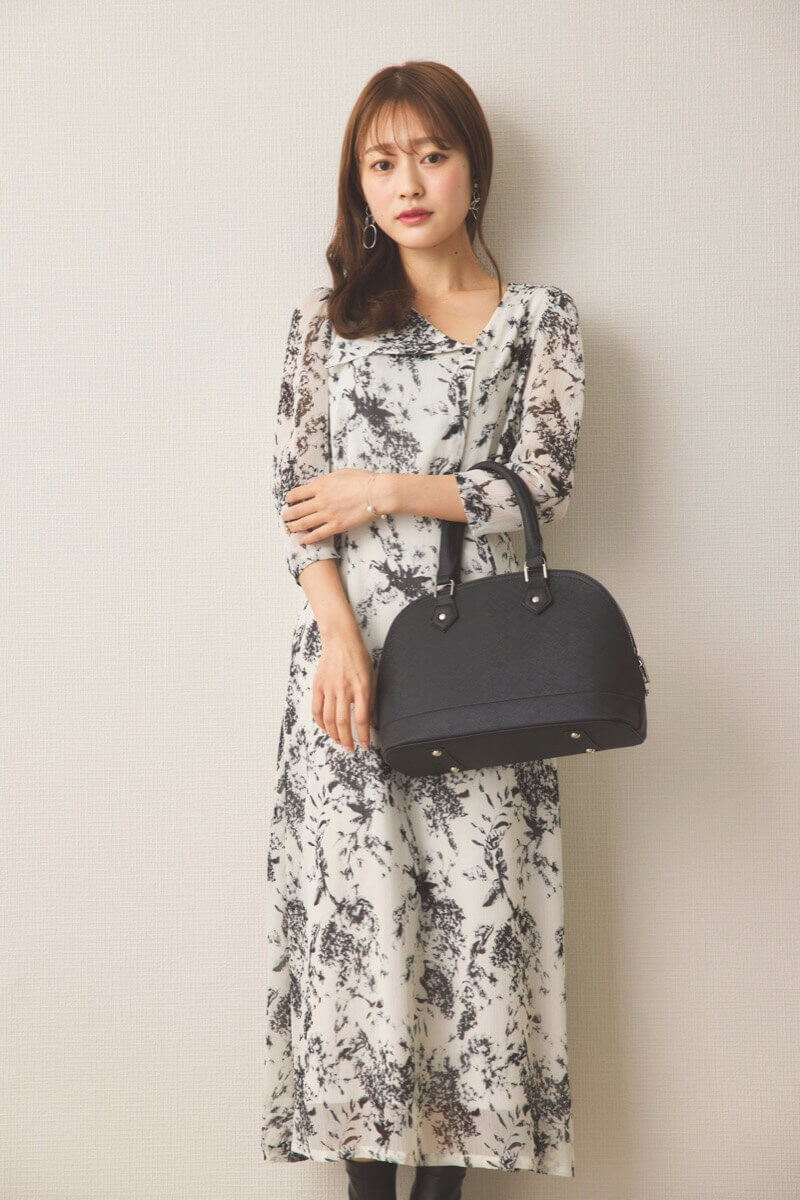 パールとクリアビーズのシルバーバングル