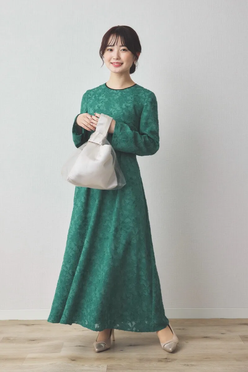 ベージュのチュールハンドバッグ