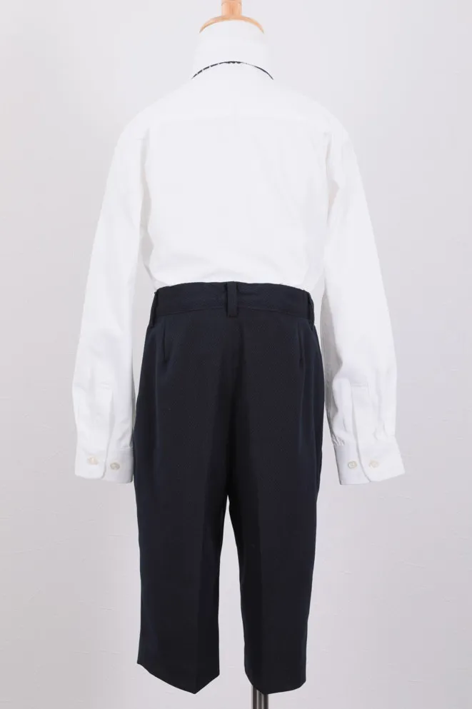 ネイビーのスタイリッシュキッズスーツセット