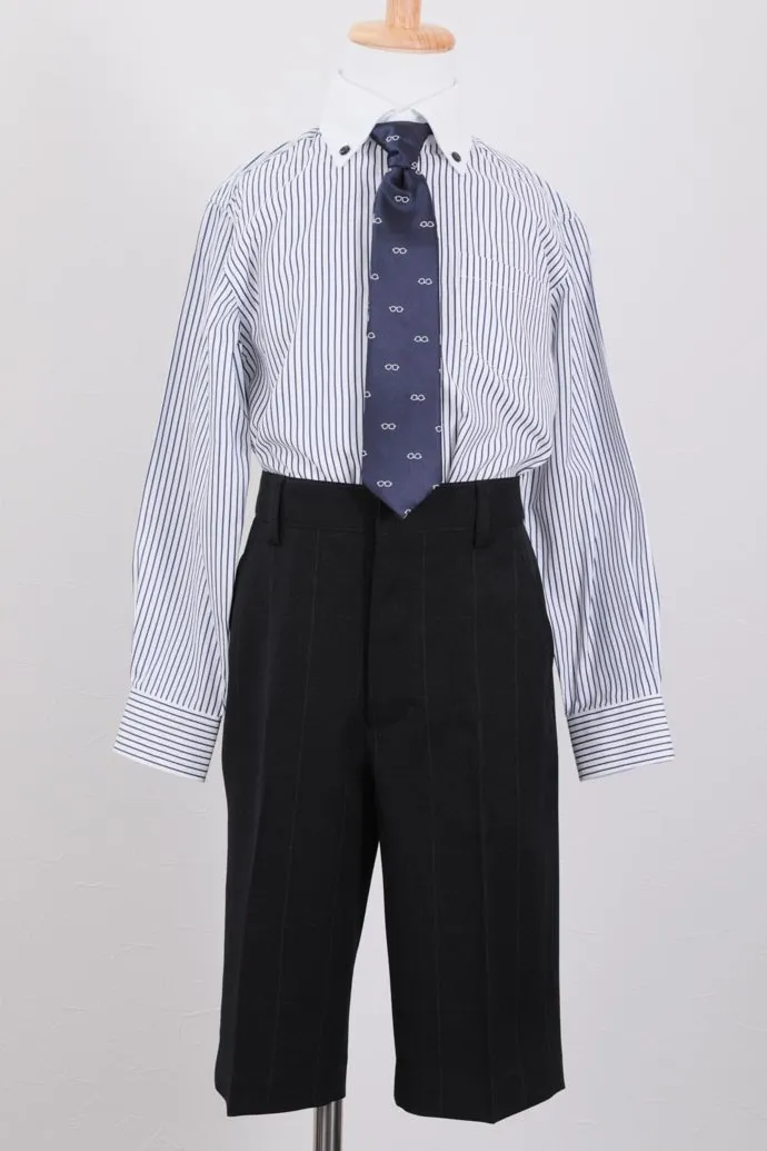 ネイビーのスタイリッシュキッズフォーマルセット