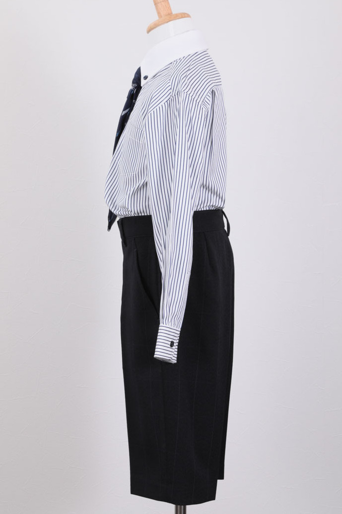 ネイビーのスタイリッシュキッズフォーマルセット