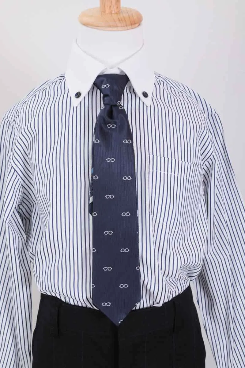 ネイビーのスタイリッシュキッズフォーマルセット