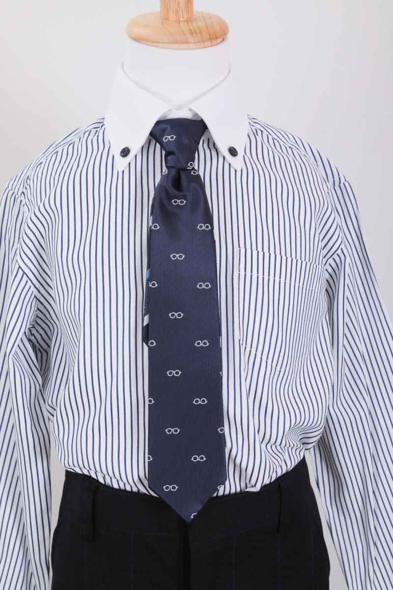 ネイビーのスタイリッシュキッズフォーマルセット