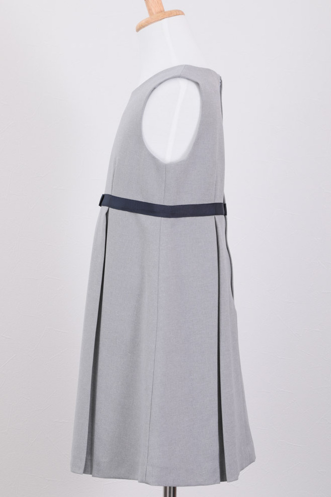 グレーのクラシックキッズフォーマルセット