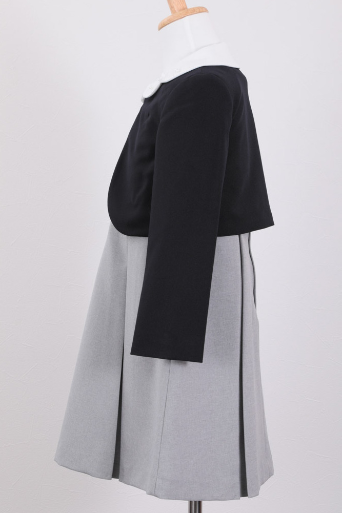 グレーのクラシックキッズフォーマルセット