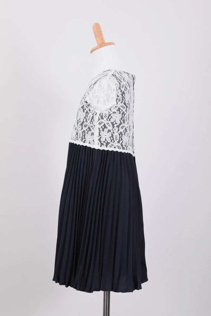 ネイビーのレースアクセントプリーツキッズフォーマルセット