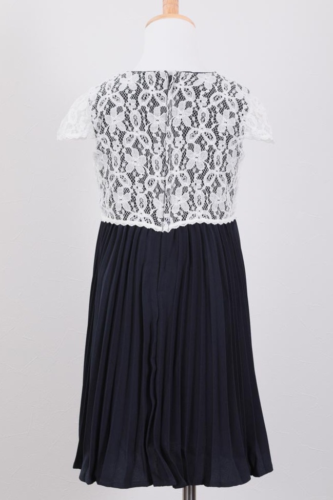 ネイビーのレースアクセントプリーツキッズフォーマルセット