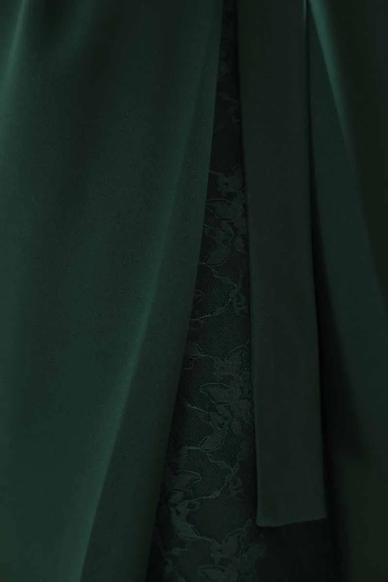 グリーンのウエストリボンサイドレースドレス