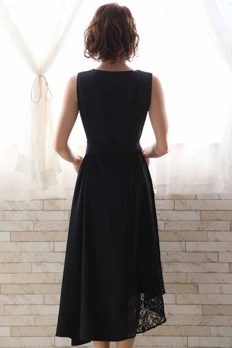 ネイビーのバイカラーレースアシンメトリードレス