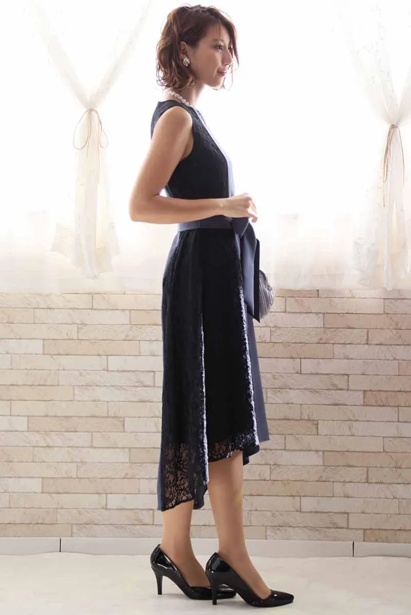 ブルーグレーのバイカラーレースアシンメトリードレス