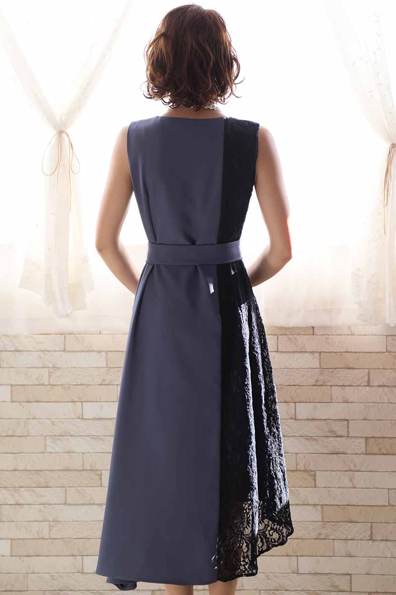 ブルーグレーのバイカラーレースアシンメトリードレス