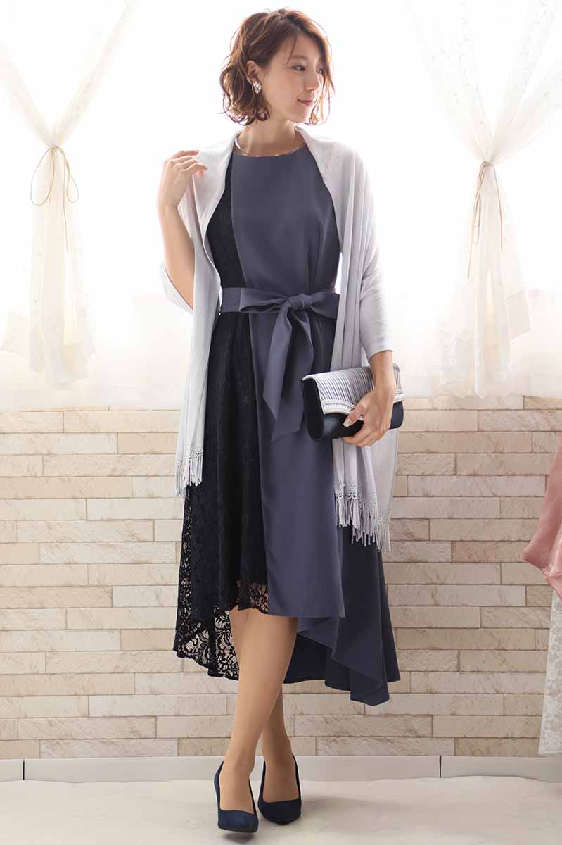ブルーグレーのバイカラーレースアシンメトリードレス