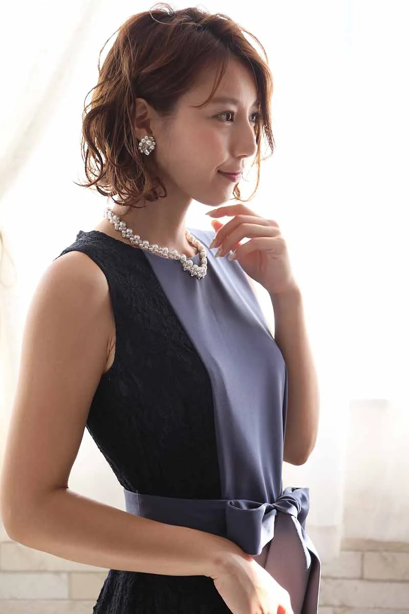 ブルーグレーのバイカラーレースアシンメトリードレス