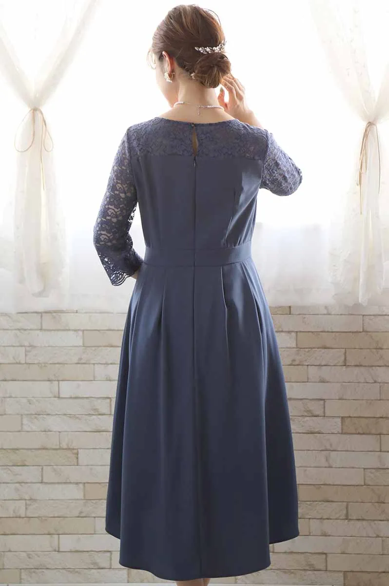 ブルーグレーの七分袖レースビスチェデザインドレス