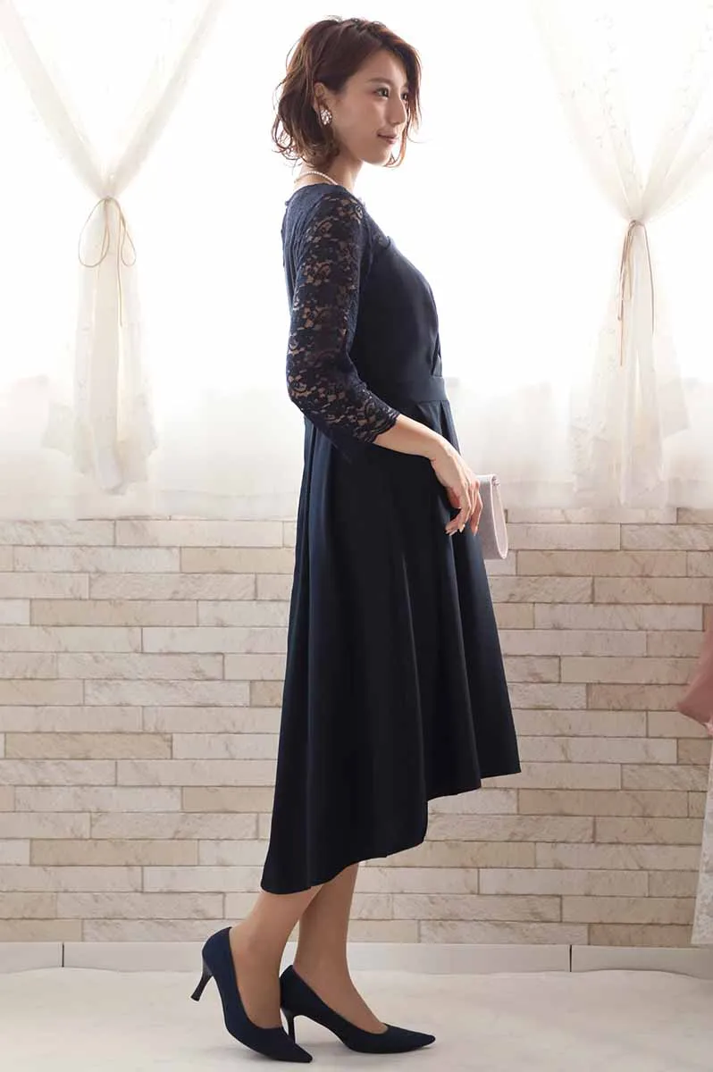 ネイビーの七分袖レースビスチェデザインドレス