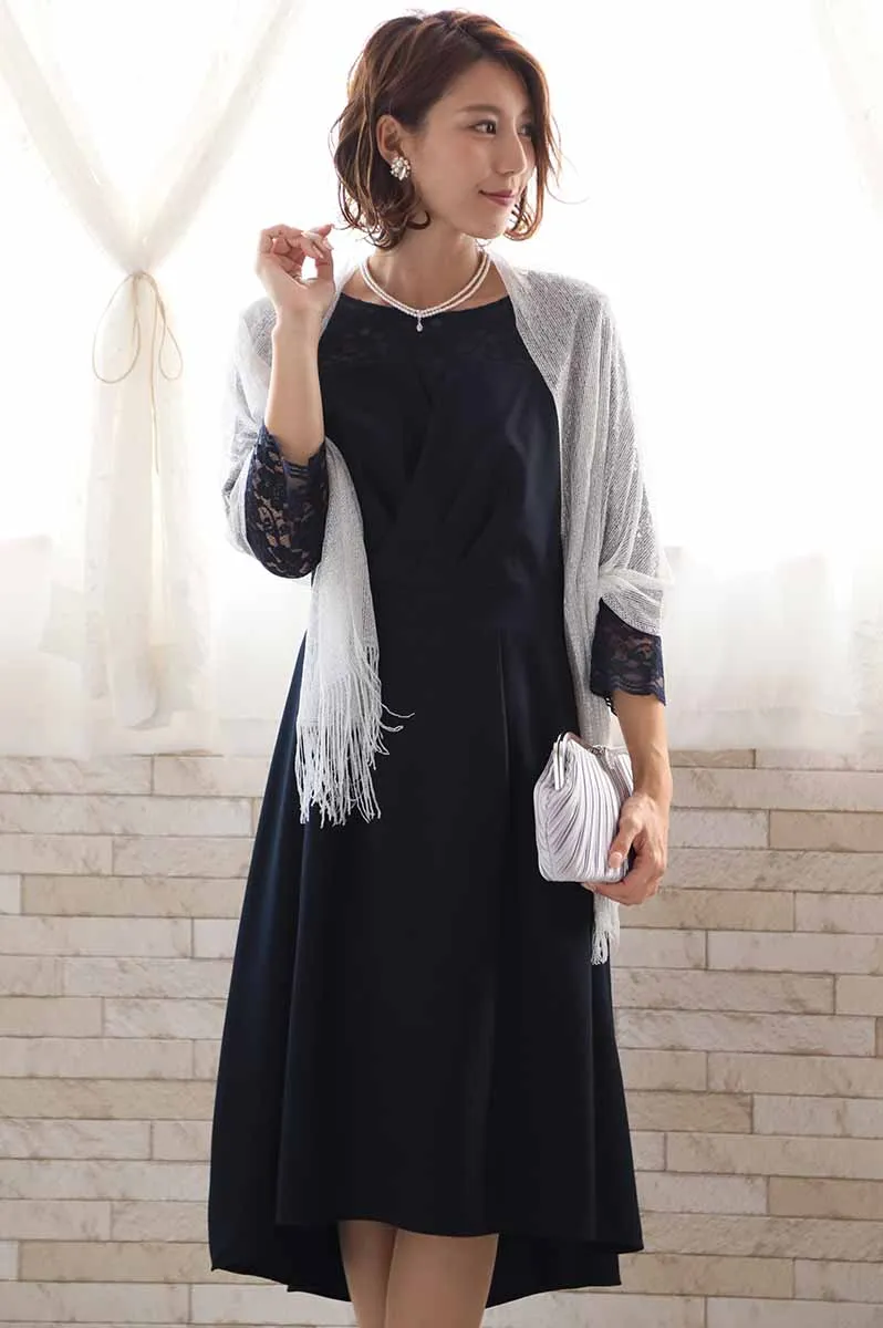 ネイビーの七分袖レースビスチェデザインドレス