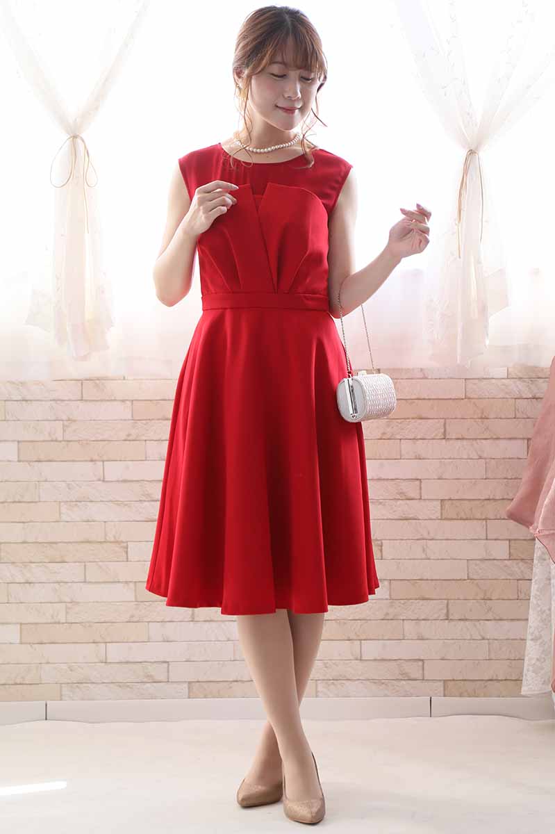 レッドのビスチェ風ノースリーブドレス