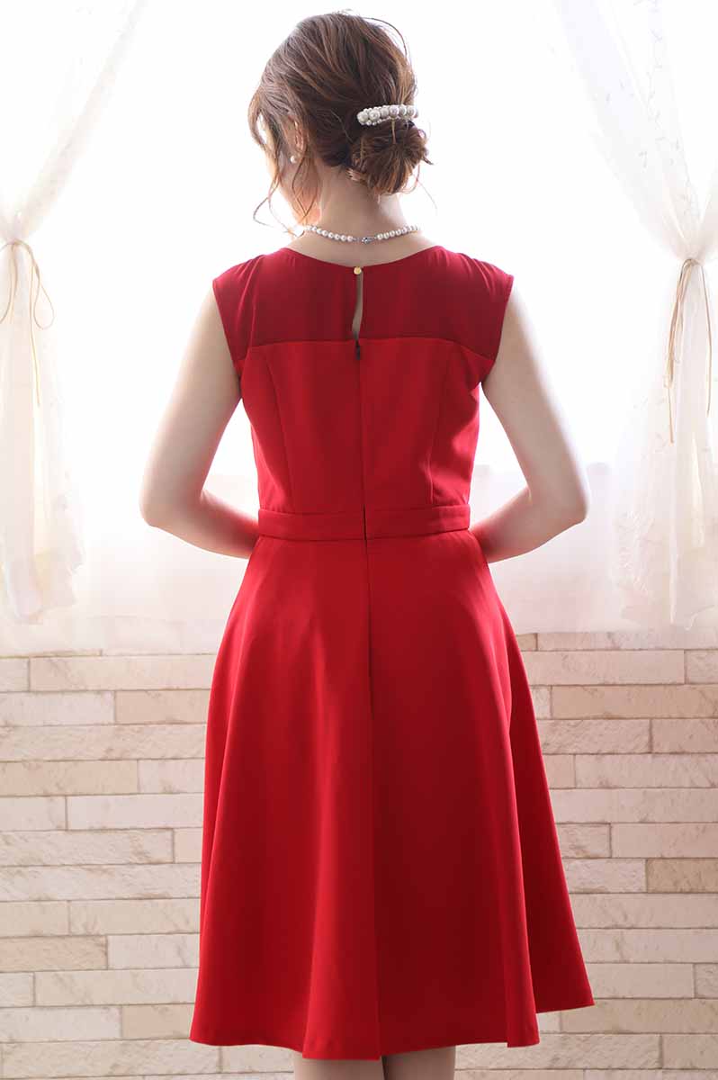 レッドのビスチェ風ノースリーブドレス