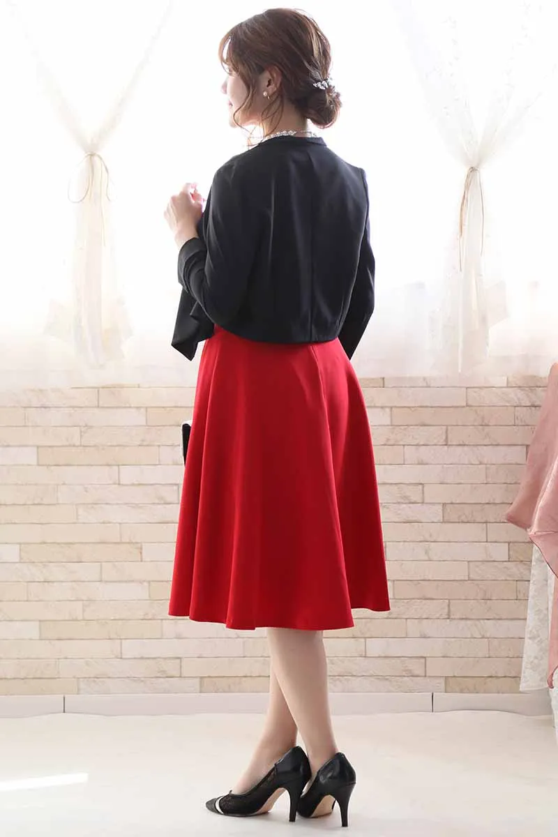 レッドのビスチェ風ノースリーブドレス