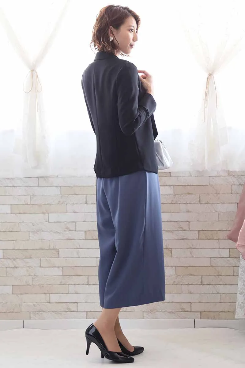 ブルーグレーの七分袖レースガウチョパンツドレス