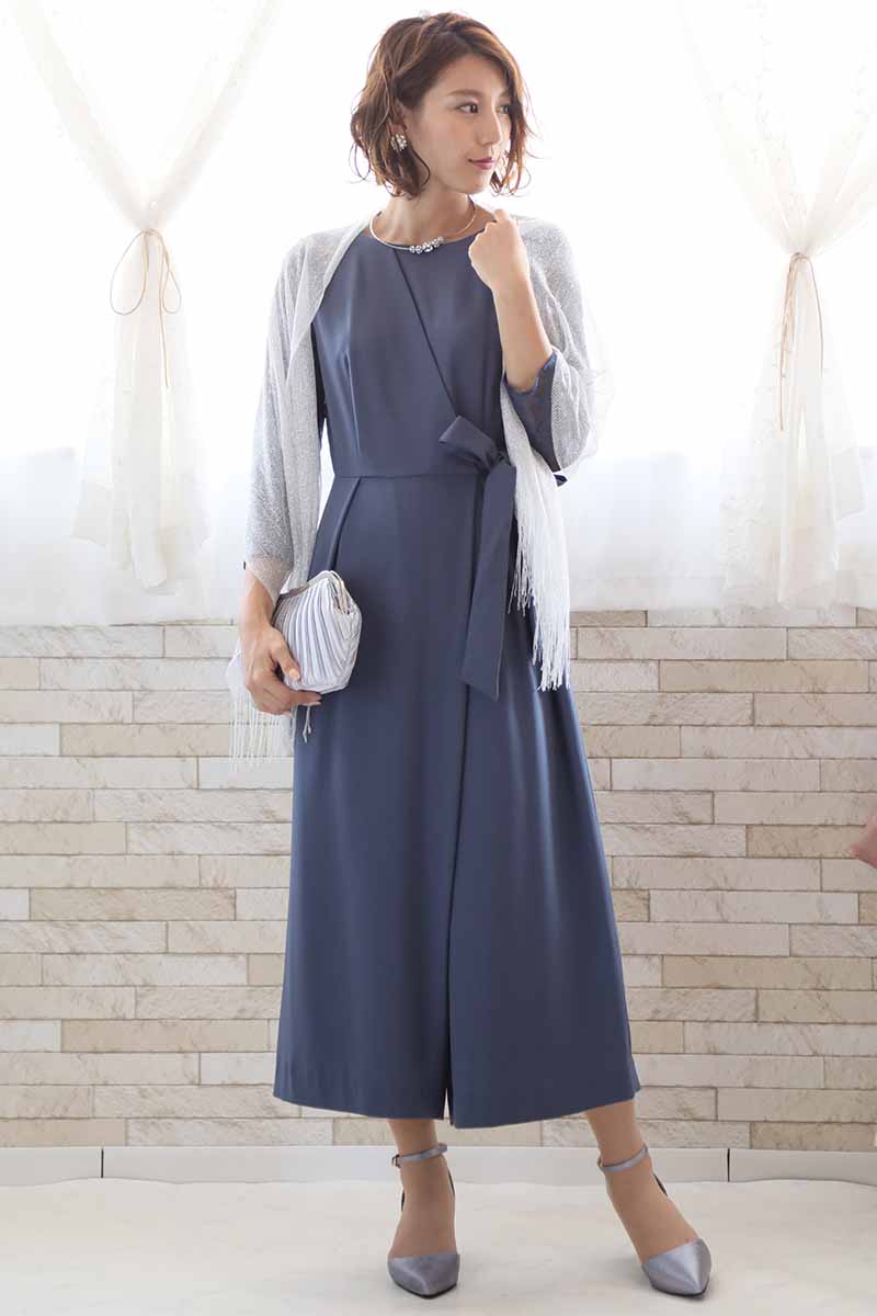 ブルーグレーの七分袖レースガウチョパンツドレス