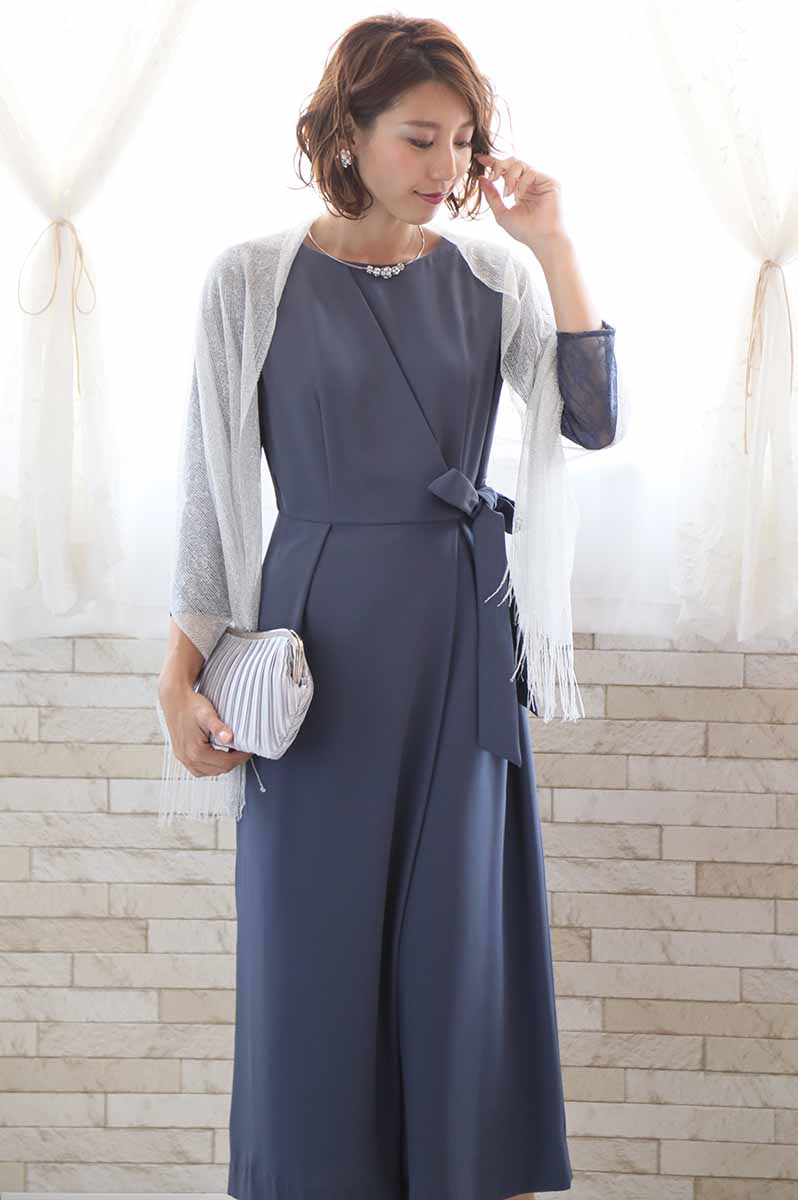 ブルーグレーの七分袖レースガウチョパンツドレス