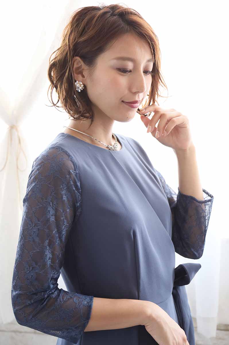 ブルーグレーの七分袖レースガウチョパンツドレス