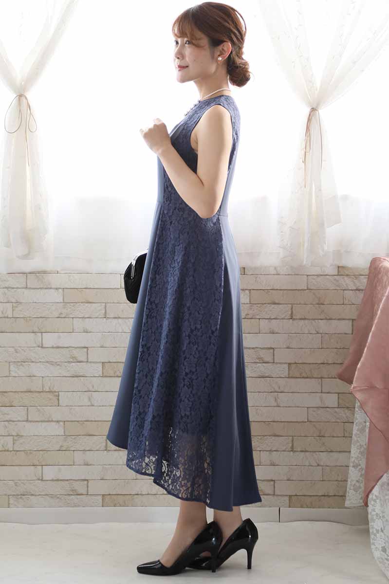 ブルーグレーのサイドレースフィッシュテールドレス