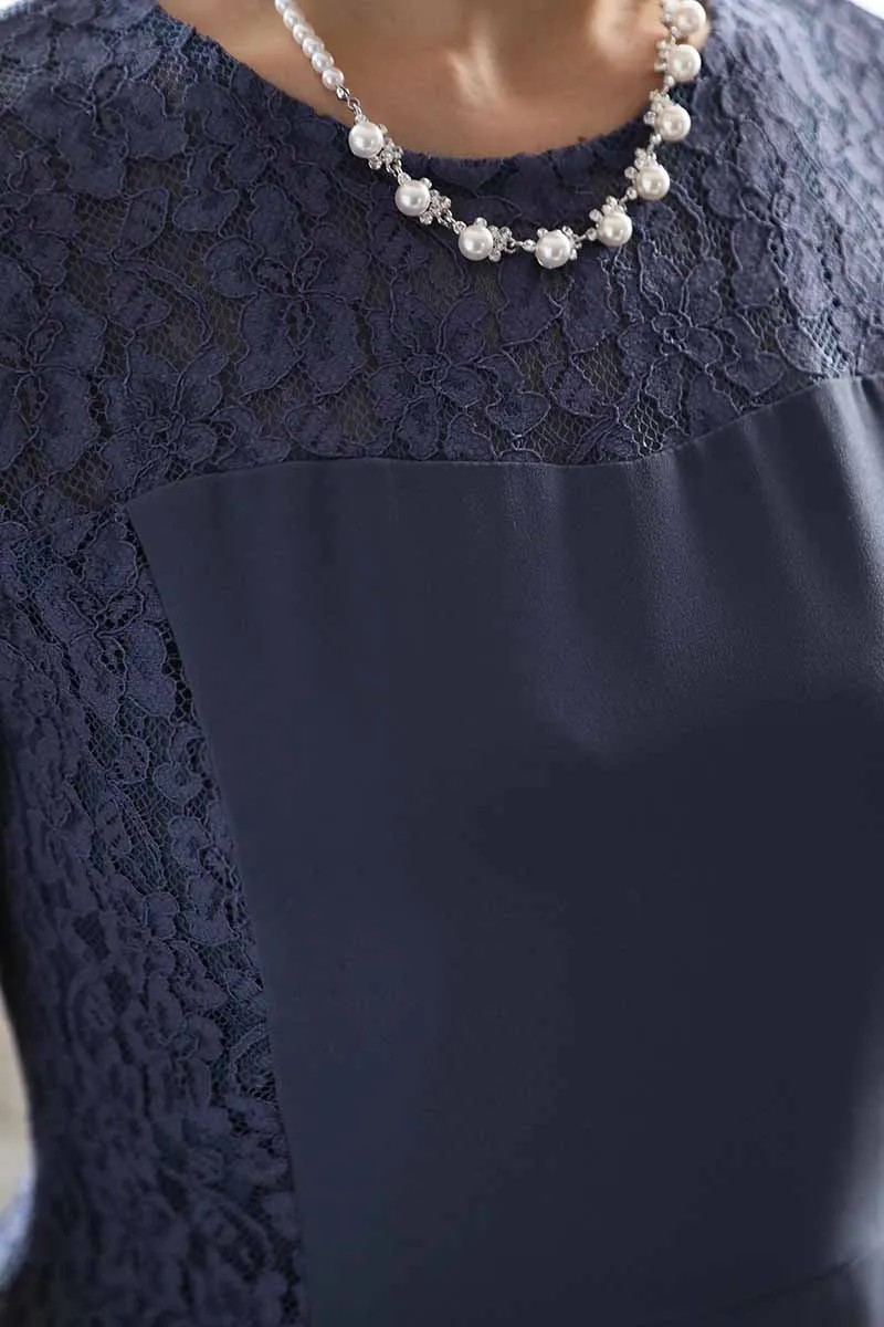 ブルーグレーのサイドレースフィッシュテールドレス