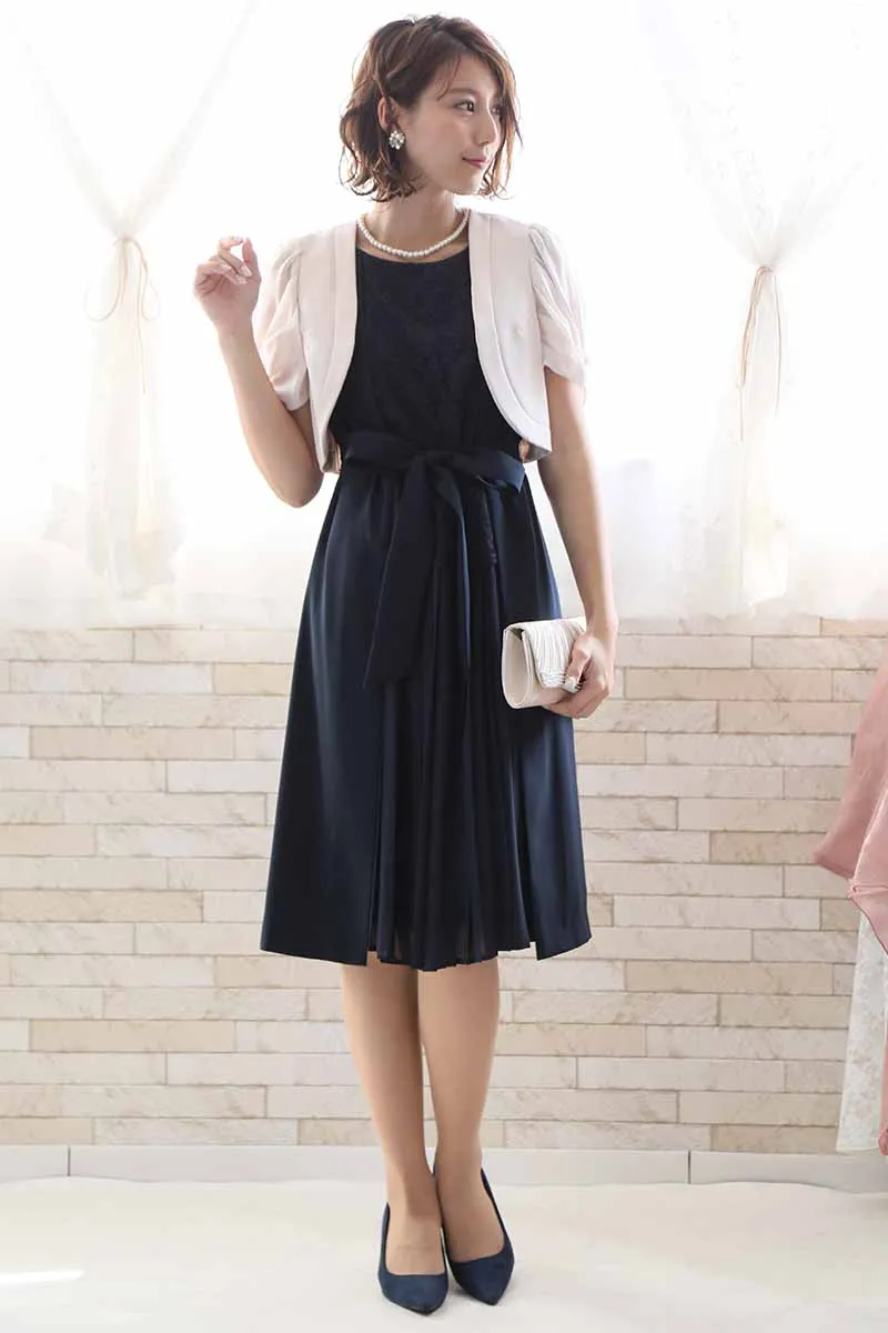 ネイビーのプリーツレース2wayドレス