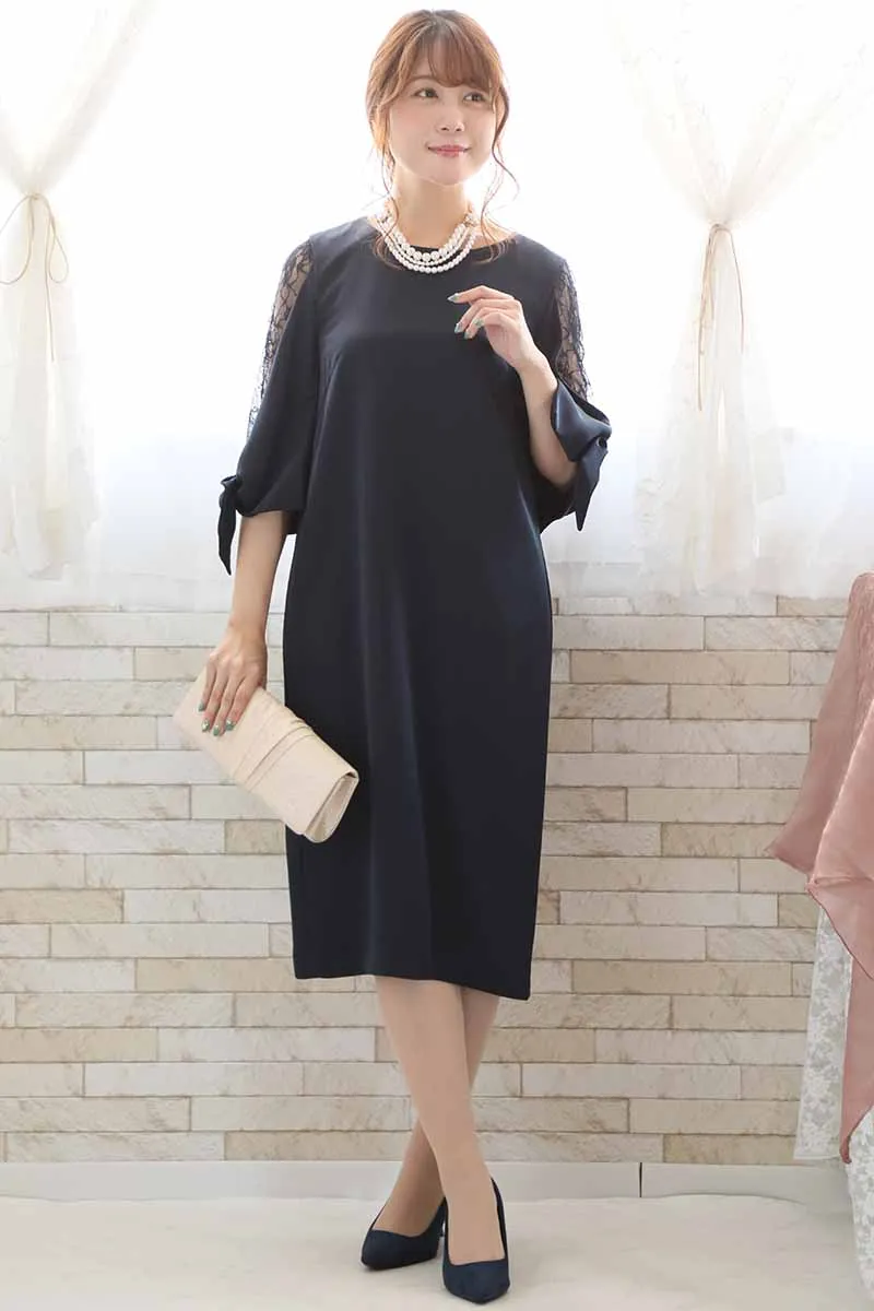 ネイビーのレーススリーブIラインドレス