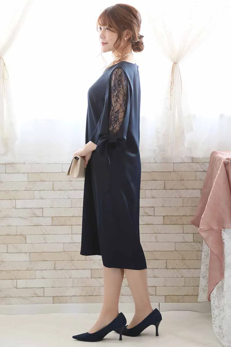 ネイビーのレーススリーブIラインドレス