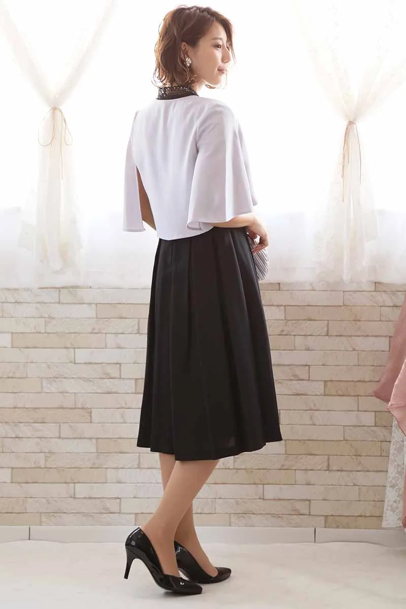 ブラックのスタンドカラーレースドレス