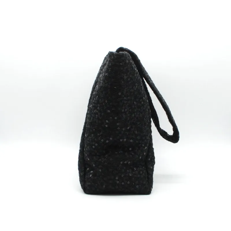ブラックの刺繍スパンコールのワンハンドルバッグ