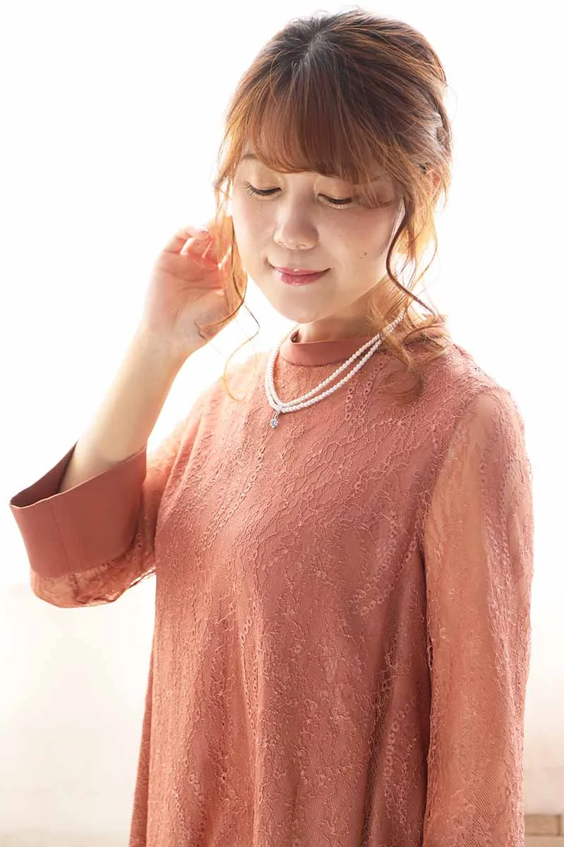 コーラルオレンジのシアーレースAラインドレス